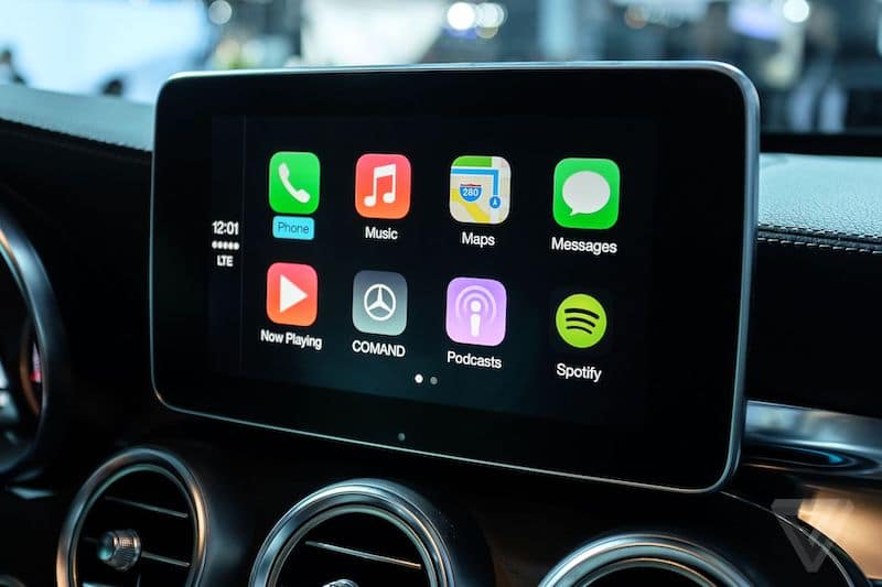 Mercedes-Benz | Caja inalámbrica Carplay