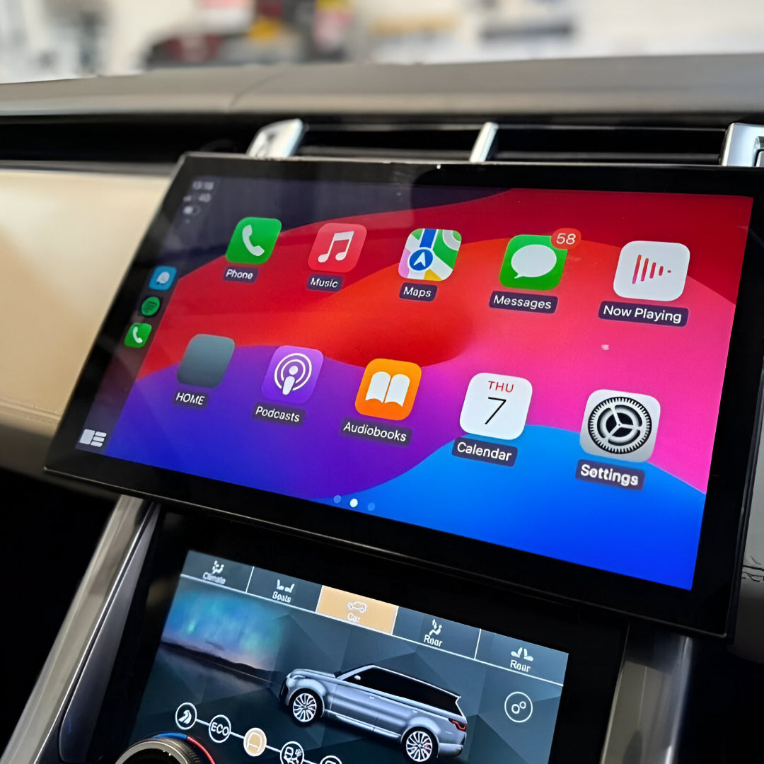 Range Rover Sport 13.3 android screen with Apple CarPlay