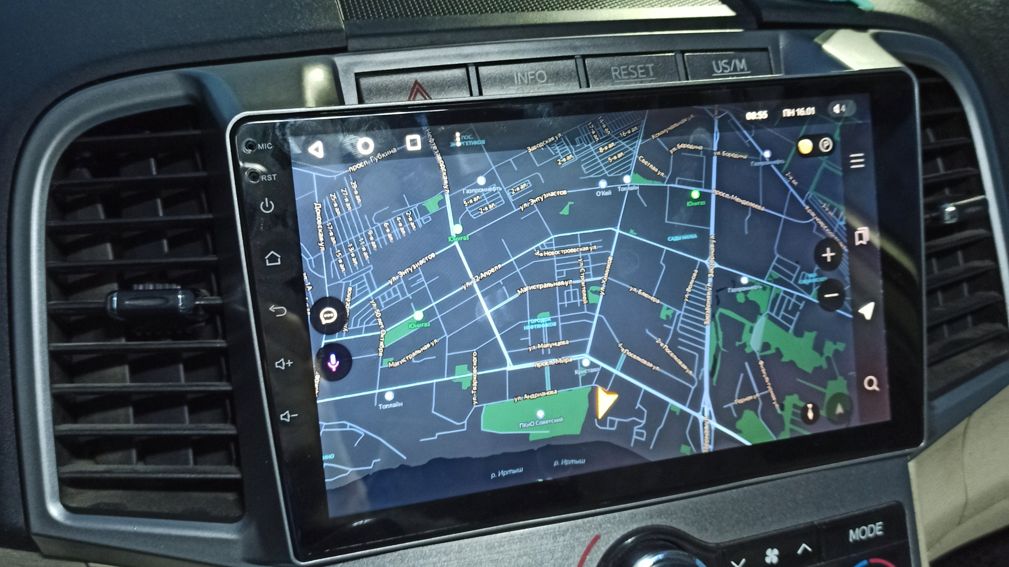 "Android car screen displaying navigation map on dashboard with latest Android version, high-spec multimedia head unit"