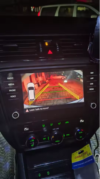 OEM-Integrated Reverse Camera | For Volkswagen-Audi Group Cars