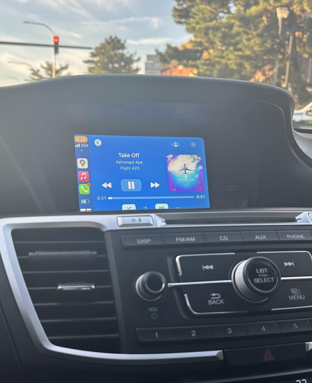 Honda infotainment screen displaying the integrated wireless Apple CarPlay apps interface.